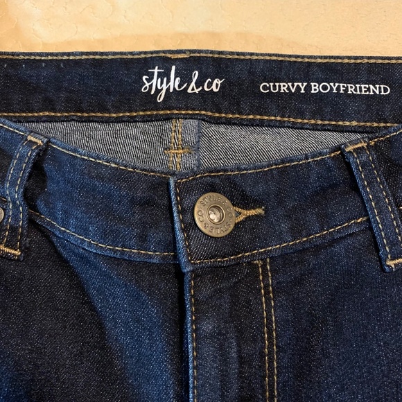 Style & Co Curvy Boyfriend Jeans, Size 6 - Picture 4 of 7